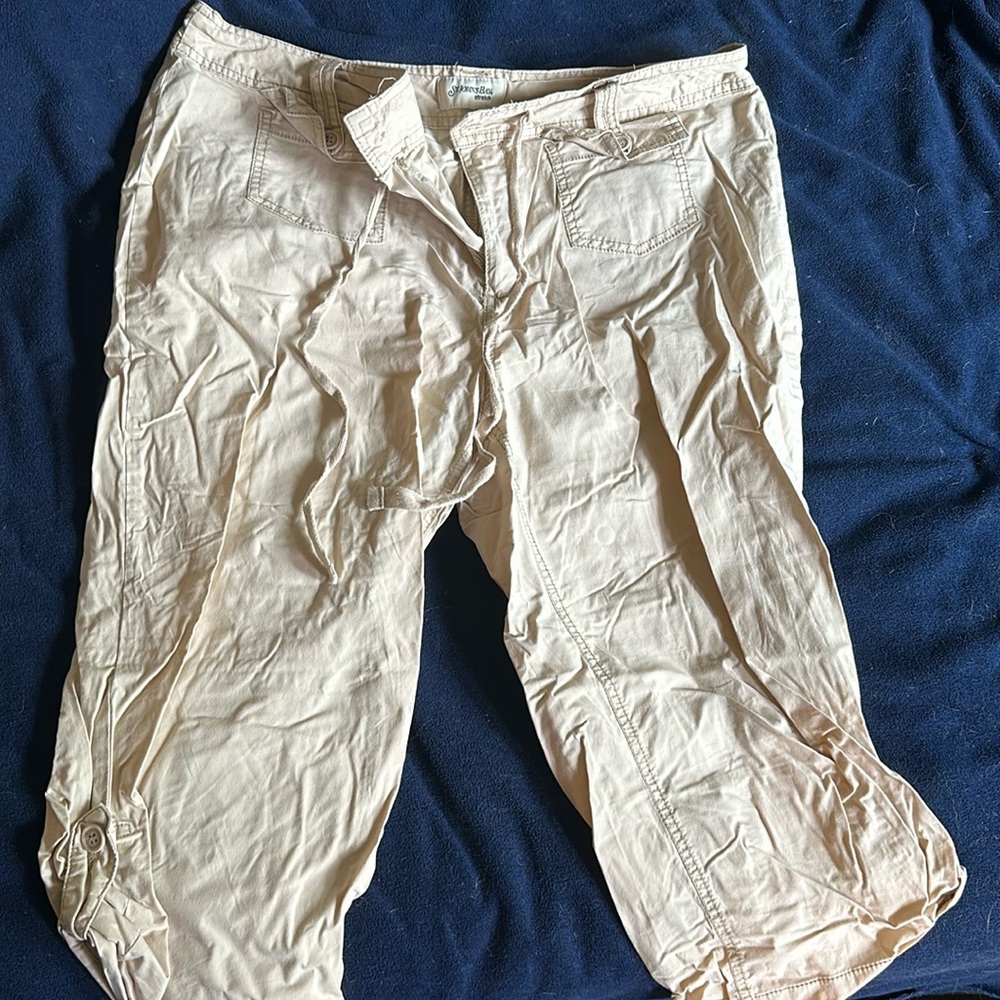 St. John’s tan Capri